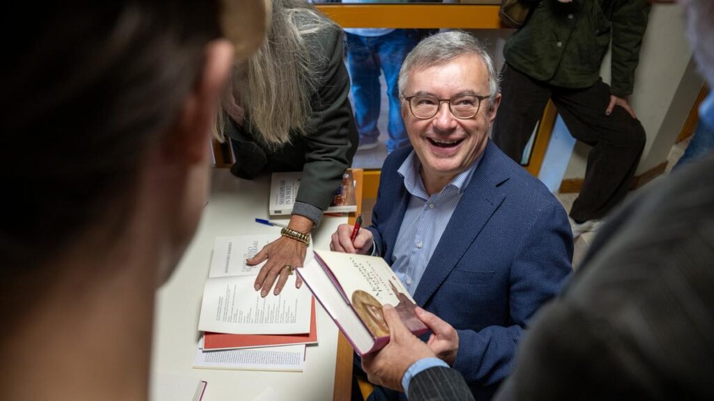 Polemiche sull'editore Passaggio nel bosco: ottanta autori contro le pubblicazioni neofasciste alla fiera di Roma