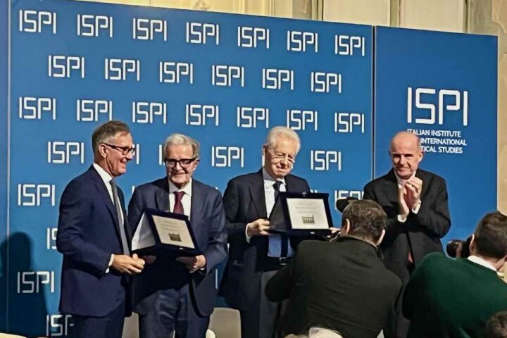 Prodi e Monti avvertono: «Se Francia e Germania non si uniscono, il destino dell'Europa è segnato»