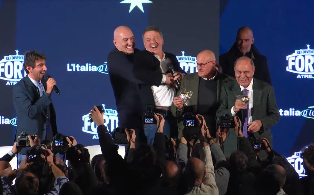 Renzi infiamma il dibattito a Atreju con scontri e polemiche, Calderoli lo invita a terminare