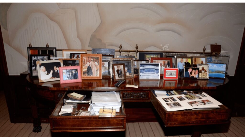 Riaperti al pubblico 119 documenti su Epstein dopo critiche al dipartimento di Giustizia