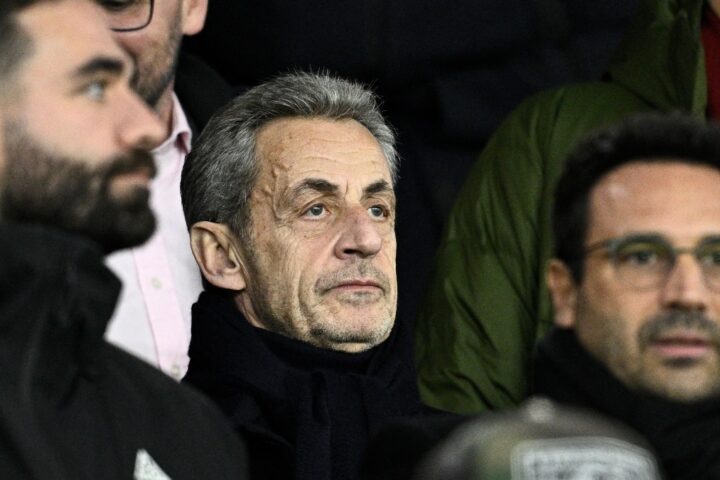 Sarkozy a rischio di nuovo processo per i fondi libici, coinvolta anche Carla Bruni