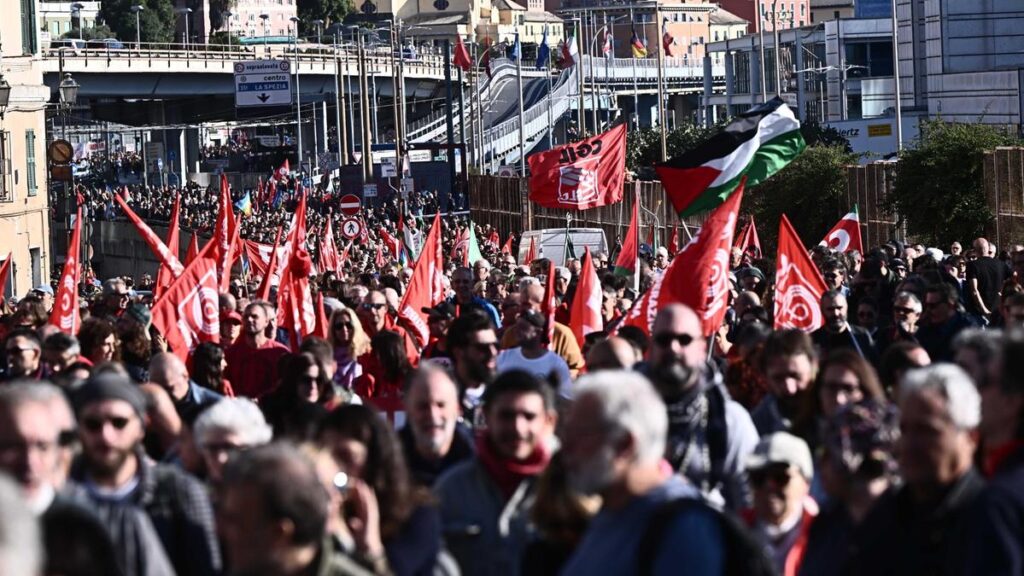 Sciopero generale oggi 12 dicembre: stop nei trasporti, scuola e sanità in diverse città