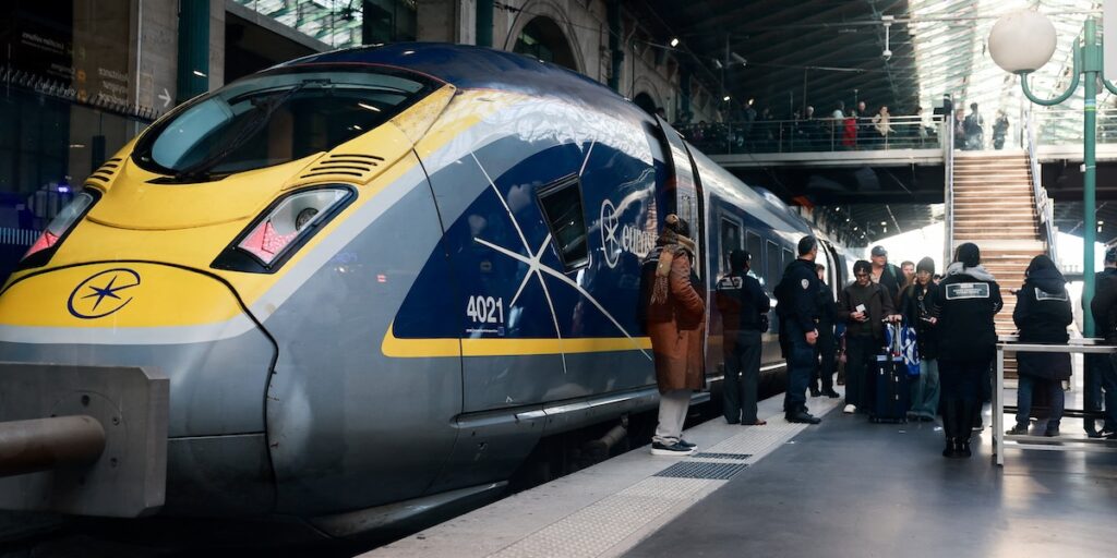 Sospesa la circolazione dei treni Eurostar per un guasto nel tunnel della Manica