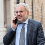 Tensione nella Lega: Borghi frena su aumento dell'età pensionabile, «Non oggi, non domani»