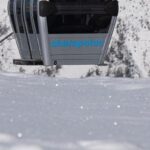 Trovata morta una donna di 32 anni nel lago ghiacciato a Champoluc, indagini in corso