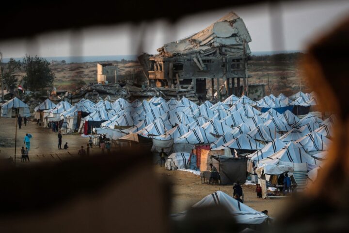 Trump annuncia la fase 2 del piano per Gaza entro Natale, Netanyahu in visita negli Stati Uniti