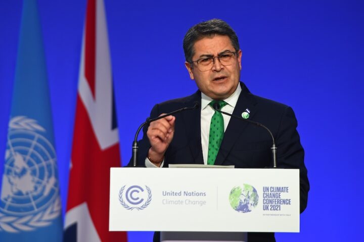 Trump concede grazia all'ex presidente honduregno Hernández, condannato per narcotraffico negli Stati Uniti