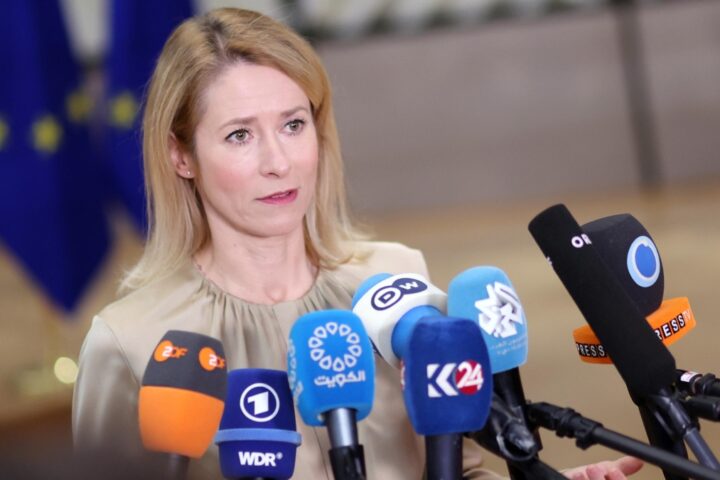 Usa-Europa, il conflitto si intensifica. L'Ue: procediamo in autonomia