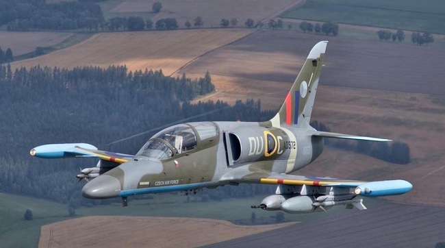 Scontro politico a Praga blocca i jet L-159 destinati all’Ucraina