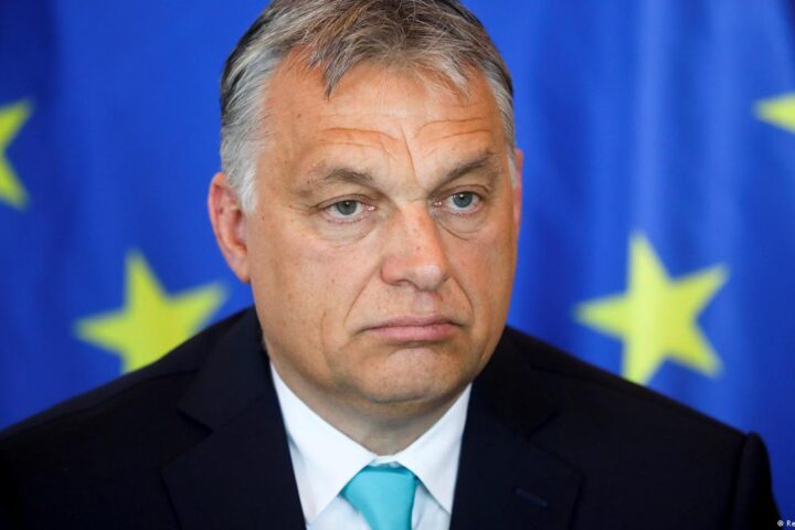 Orbán avvia una petizione elettorale contro Bruxelles e contro i fondi europei all’Ucraina