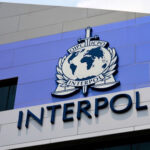 La Russia sfrutta Interpol per colpire oppositori all’estero e sfidare il diritto internazionale