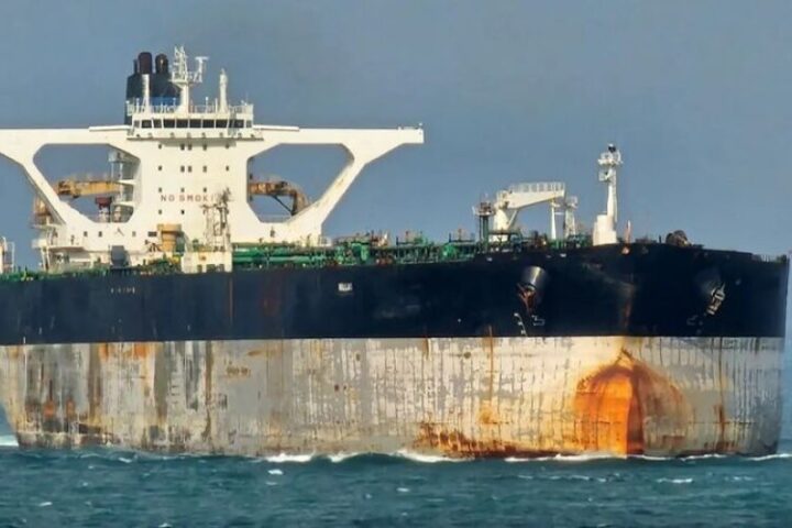 Amerikaanse militairen grijpen voor het eerst Russisch olietanker met geweld aan