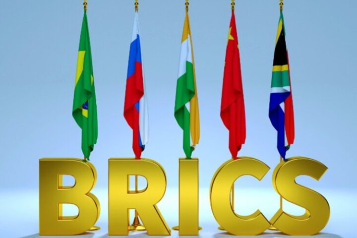Il blocco politico-economico BRICS mostra una crescente militarizzazione