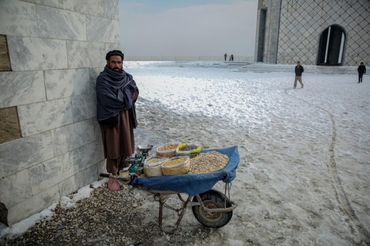 61 morti in Afghanistan a causa di forti piogge e nevicate nelle ultime 72 ore