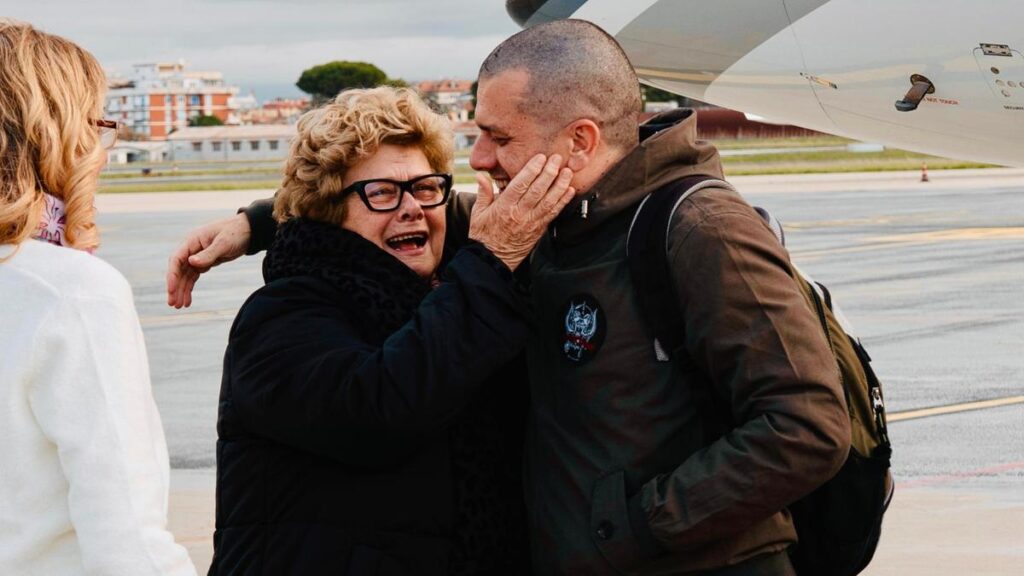 Alberto Trentini e Mario Burlò tornano in Italia dopo oltre 14 mesi di detenzione in Venezuela