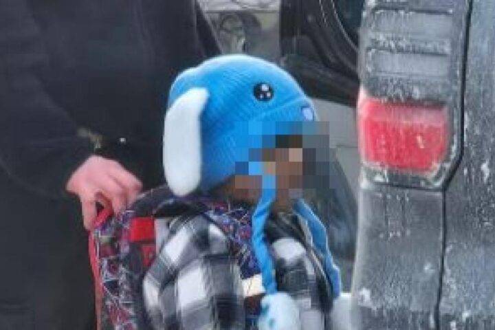 Arrestato un bambino di 5 anni a Minneapolis: le reazioni dalla scuola e la situazione del padre