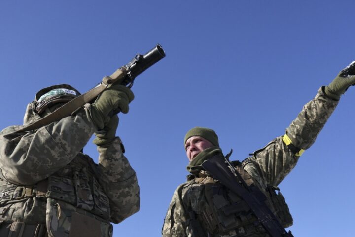 Attacco russo su asilo a Kharkiv: due feriti, informa il sindaco