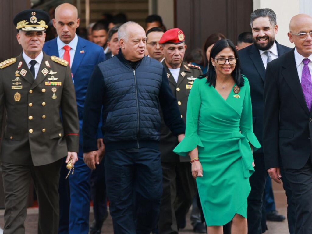 Caccia agli infiltrati in Venezuela: Stati Uniti offrono ricompense per ministri Cabello e Padrino