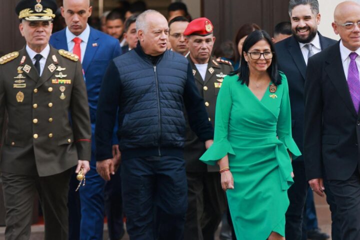 Caccia agli infiltrati in Venezuela: Stati Uniti offrono ricompense per ministri Cabello e Padrino