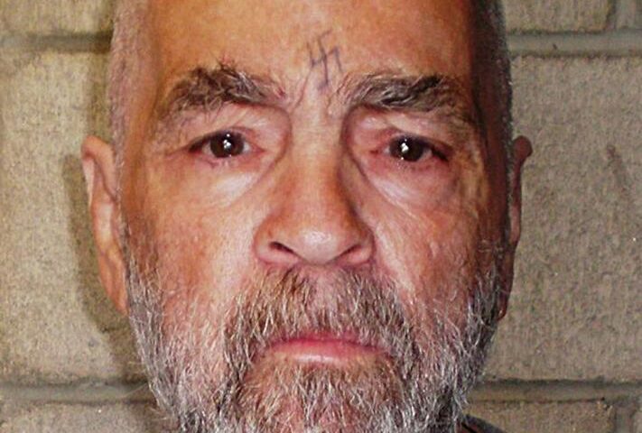 Charles Manson, inediti audio dalle telefonate in carcere: «Helter Skelter era solo un gioco»