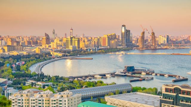 Cirielli a Baku per consultazioni bilaterali su cooperazione economica e energia