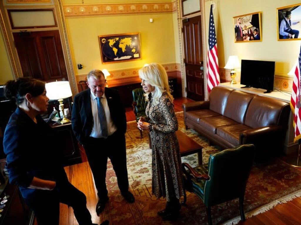 Contesa Usa-Ue sulla Groenlandia: Trump chiede il controllo e la Nato allontani i danesi