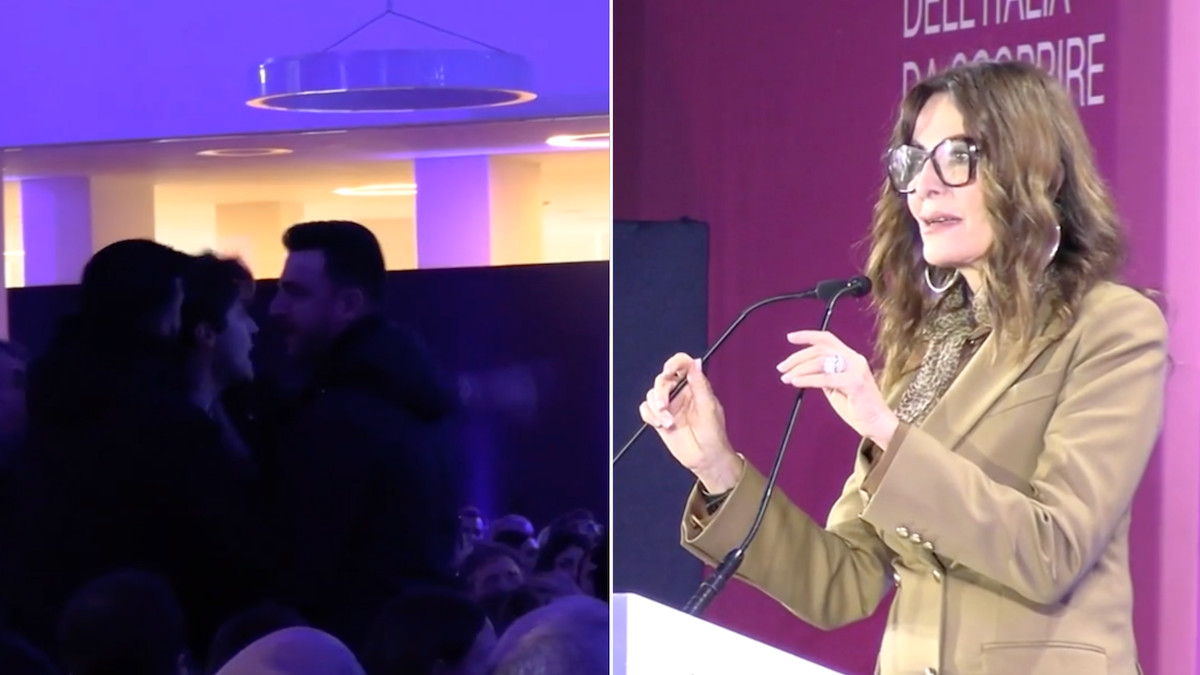 Daniela Santanchè contestata al Forum del Turismo di Milano: «Dimettiti, sei una ladra»