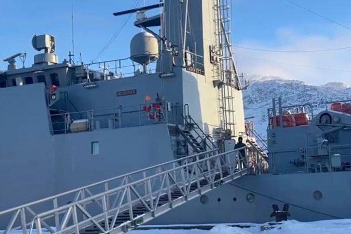Danimarca invia nave da guerra in Groenlandia e aumenta le tensioni internazionali