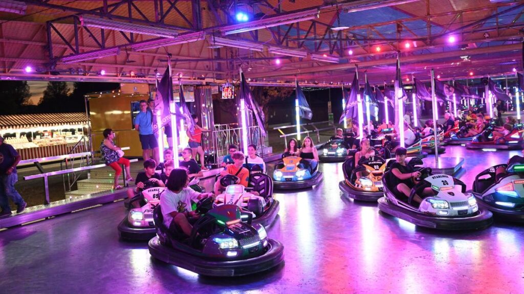 Faccetta nera suona al luna park di Genova, la sindaca: “Un gesto inaccettabile”