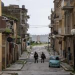 Frana a Niscemi: pioggia e paura, Musumeci sospende i mutui e arriva il Genio Militare