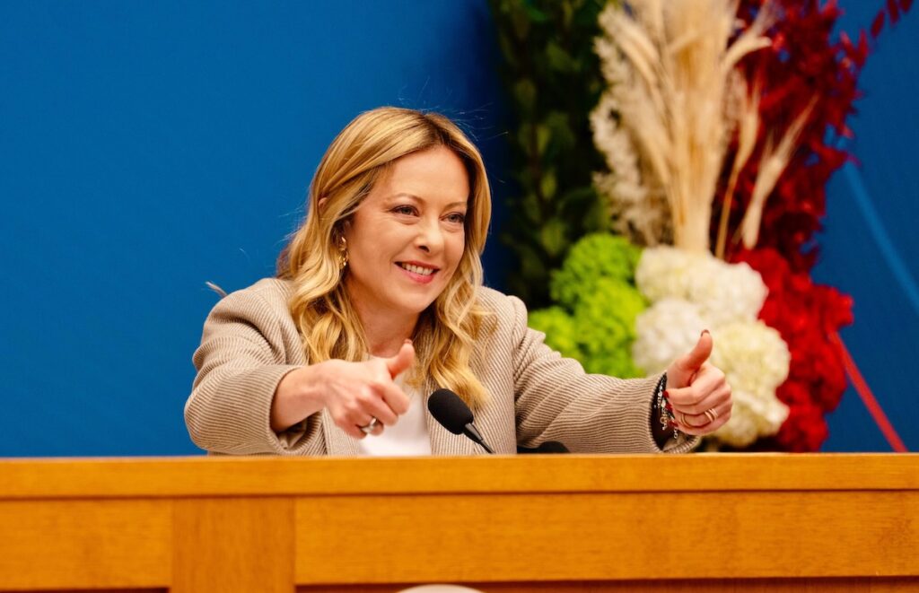 Giorgia Meloni annuncia la Giornata nazionale in memoria dei giornalisti uccisi, prevista per il 3 maggio