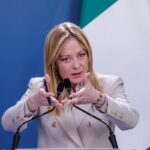 Giornata della memoria, Meloni: «L'antisemitismo torna a diffondersi» e condanna la complicità fascista