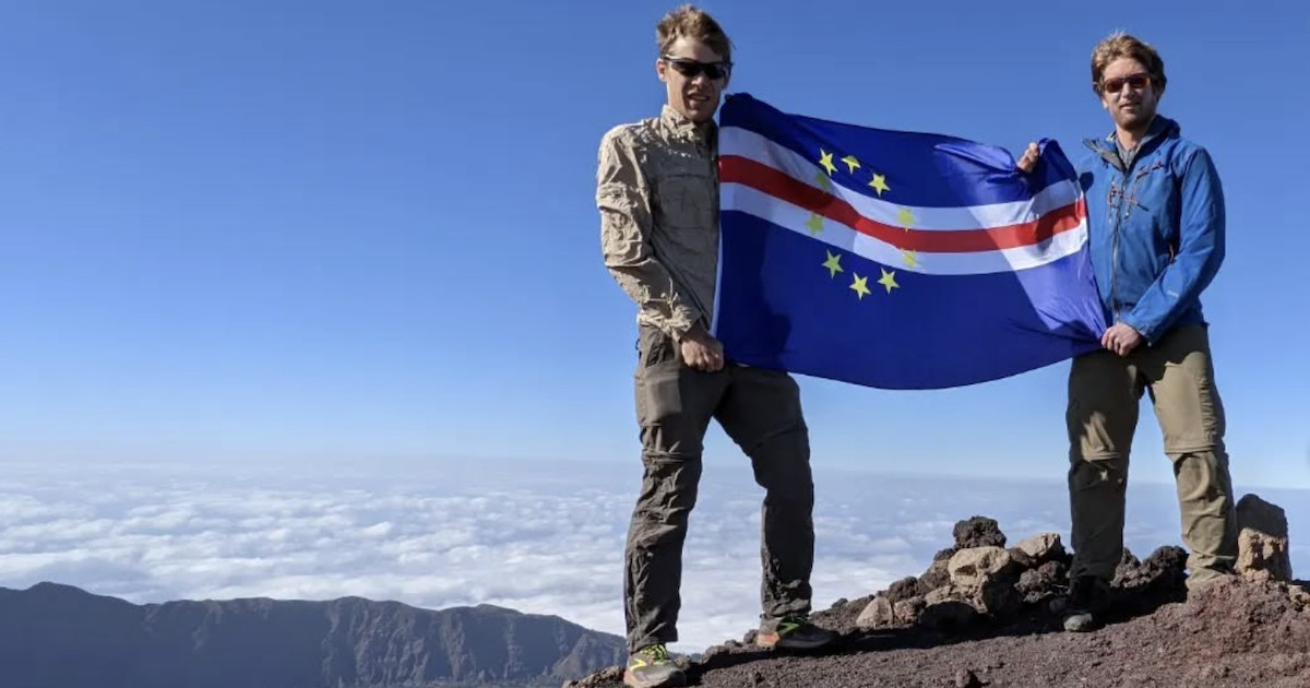 I fratelli Gilbertson misurano le montagne più alte del mondo per correggere le cartografie globali