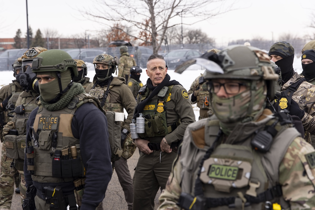 Il comandante della Border Patrol Greg Bovino difende le accuse dopo l'omicidio di Alex Pretti a Minneapolis