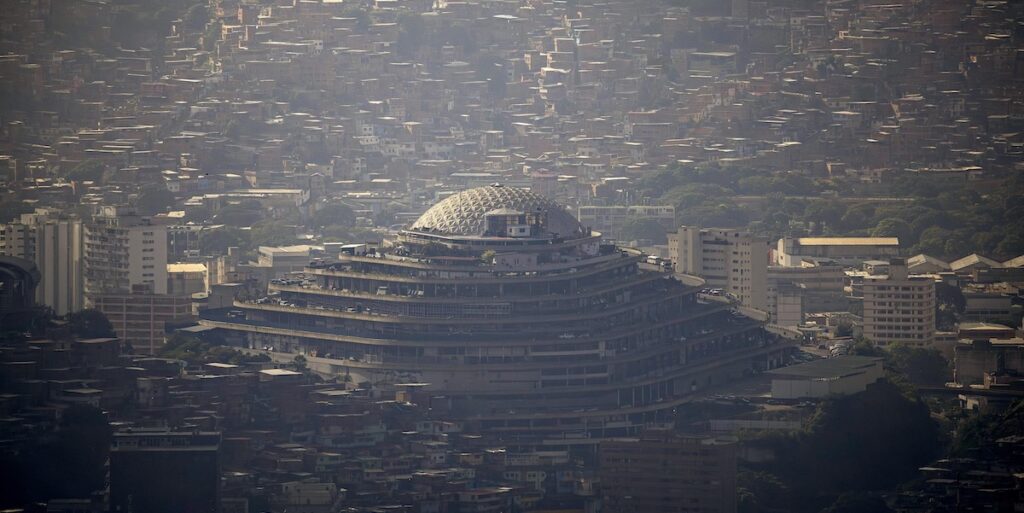 Il governo del Venezuela annuncia il rilascio di prigionieri politici, compreso un cooperante italiano