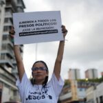 Il governo venezuelano libera oltre 80 detenuti politici sotto la guida di Delcy Rodríguez