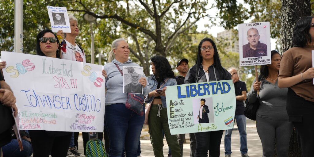 Il governo venezuelano ordina la liberazione di 87 prigionieri politici, ma solo 33 sono stati effettivamente scarcerati