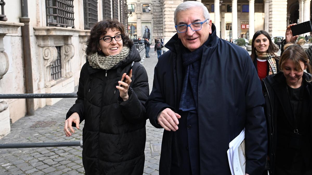 Il ministro Foti critica la durezza ingiustificata in Minnesota e difende la risposta di Meloni a Trump