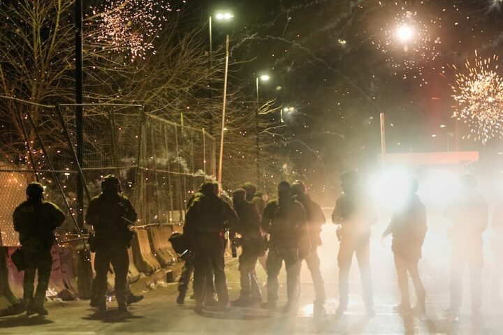 Il Minnesota fa causa all'amministrazione Trump per limitare le operazioni anti-immigrazione