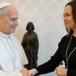 Il Papa incontra María Corina Machado, leader dell'opposizione venezuelana e premio Nobel 2025