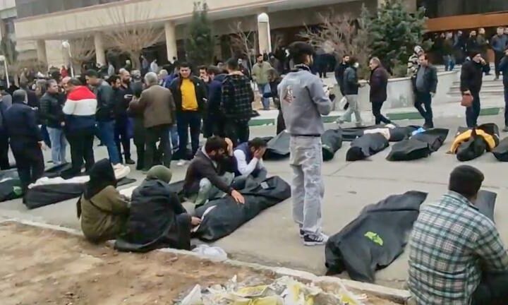 Il regime iraniano: «2000 morti» secondo le autorità