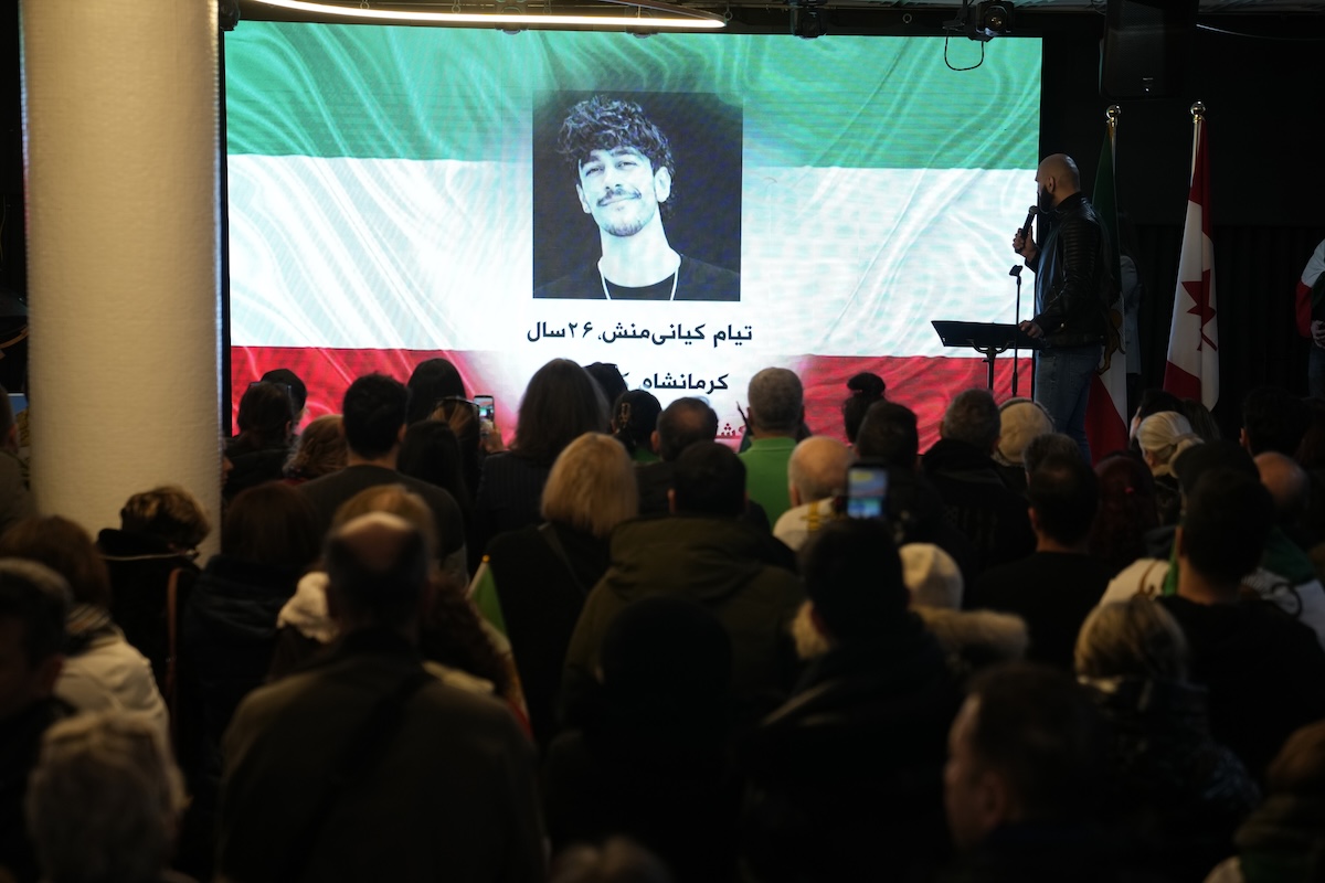 In Iran il regime utilizza i corpi dei manifestanti uccisi come strumento di punizione per le famiglie