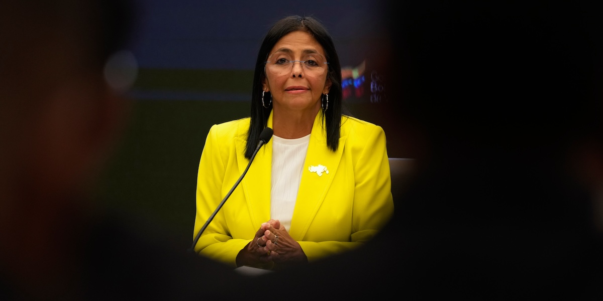 Insediato il nuovo governo di Delcy Rodríguez in Venezuela amid tensioni con gli Stati Uniti