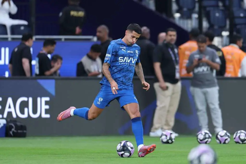 Inter raggiunge un accordo verbale con Al Hilal per João Cancelo