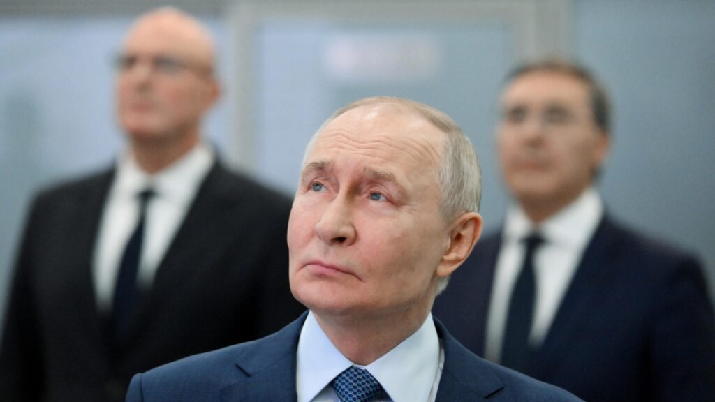 La doppiezza della Russia tra attacchi e trattative sul Donbass