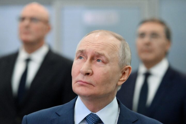 La doppiezza della Russia tra attacchi e trattative sul Donbass