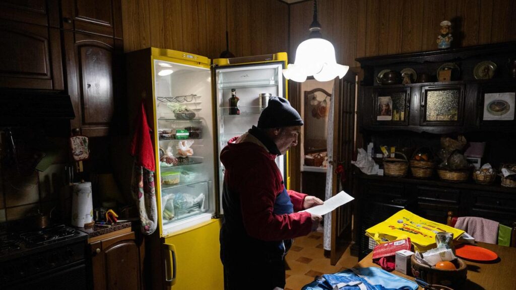 La frana di Niscemi provoca devastazione e paura: “Crolla la nostra storia”