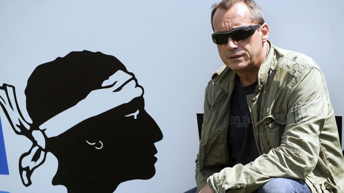 La morte di Alain Orsoni, ex leader nazionalista corso, avviene durante il funerale della madre