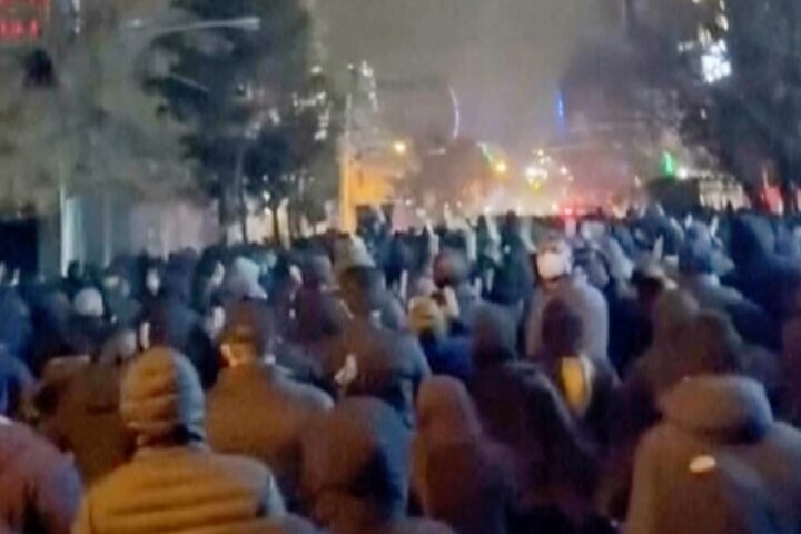 La repressione delle proteste in Iran si intensifica con un bilancio di almeno 116 morti