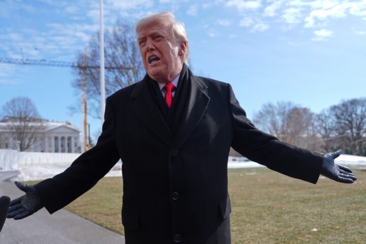 La retromarcia di Trump sulla strategia anti-immigrazione dopo l’omicidio di Alex Pretti